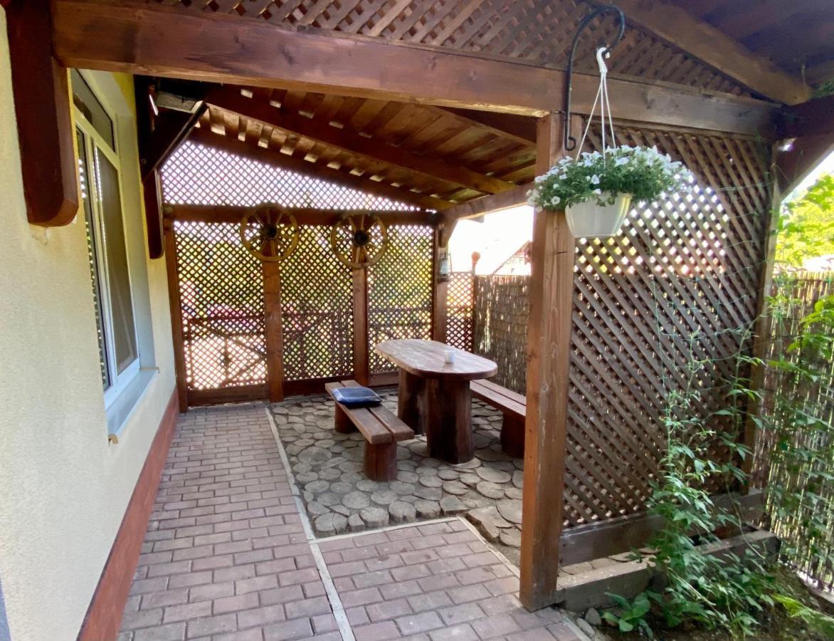 Panorama Townhouse Apartment Поляна Екстериор снимка
