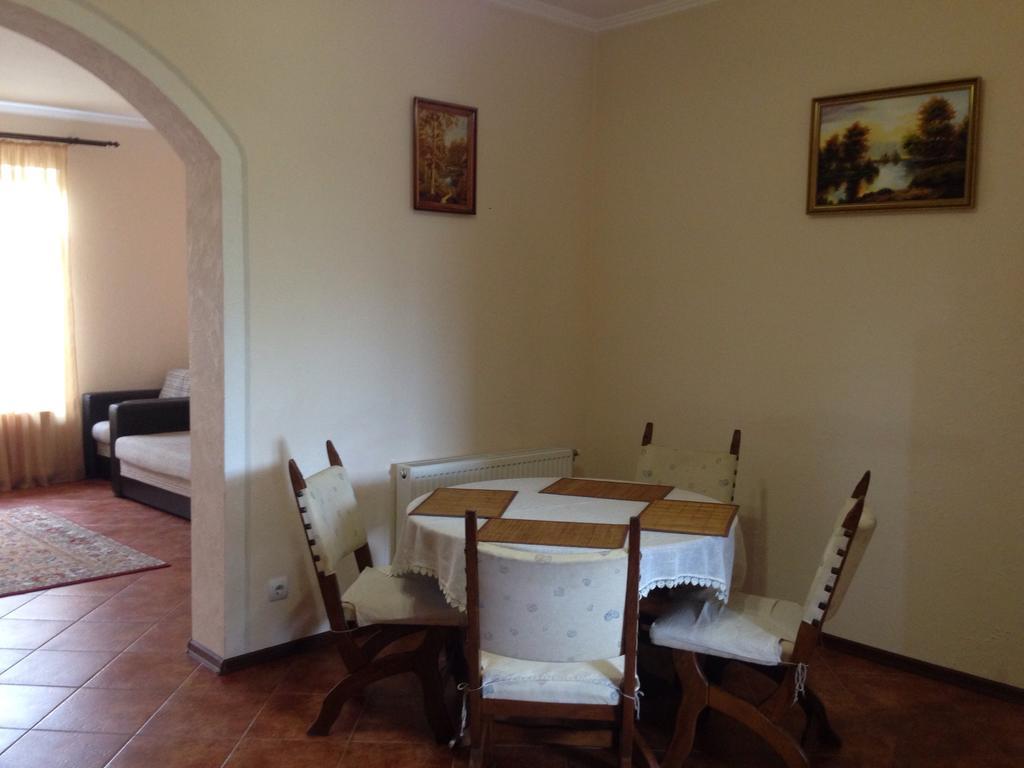 Panorama Townhouse Apartment Поляна Екстериор снимка