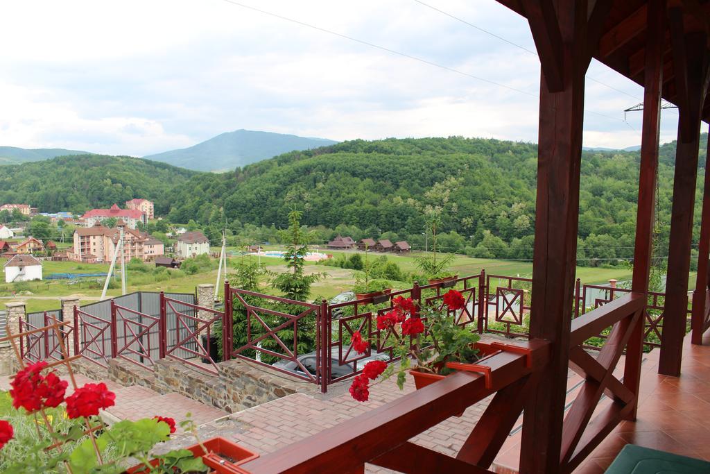 Panorama Townhouse Apartment Поляна Екстериор снимка