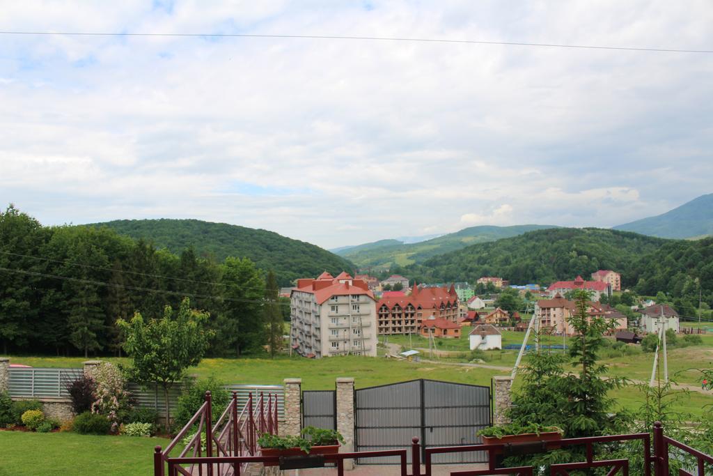 Panorama Townhouse Apartment Поляна Екстериор снимка