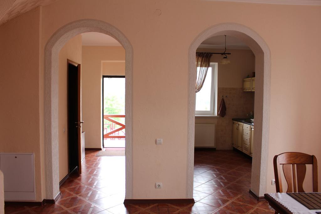 Panorama Townhouse Apartment Поляна Екстериор снимка