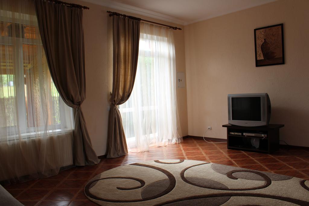 Panorama Townhouse Apartment Поляна Екстериор снимка