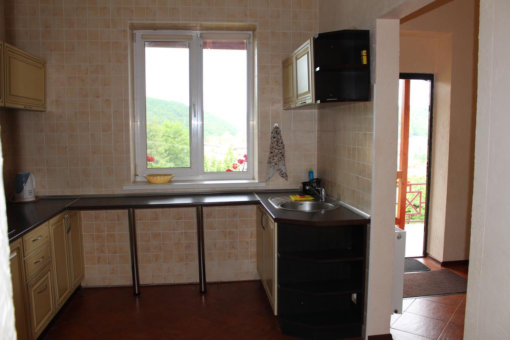 Panorama Townhouse Apartment Поляна Екстериор снимка